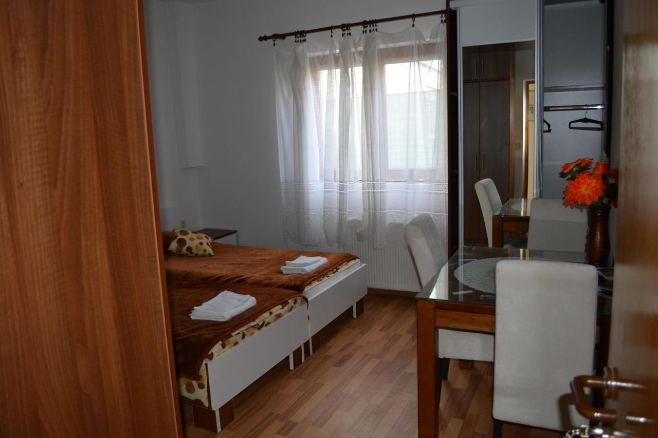 Villa Palma Guesthouse Mostar Habitación foto